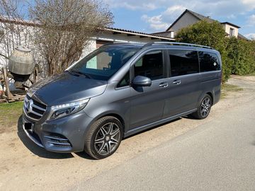 4x4, 7 míst, tažné