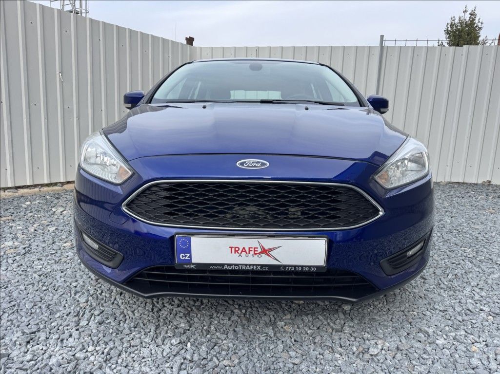 Ford Focus, 1,5 TDCi 77kW NAVIGACE - fotka 2