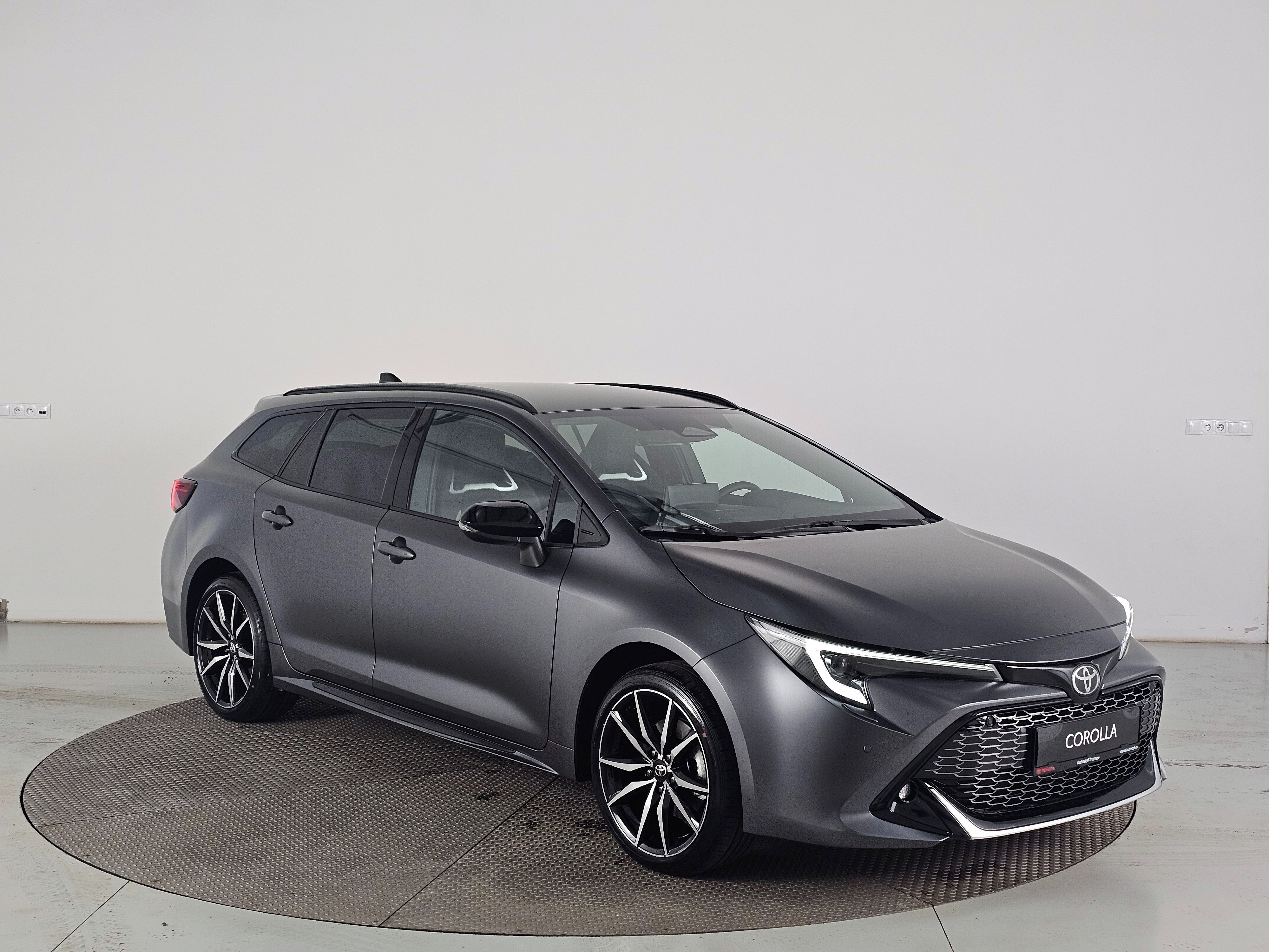Toyota Corolla, 2.0 HEV 178k 2x4 GR SPORT - fotka 4