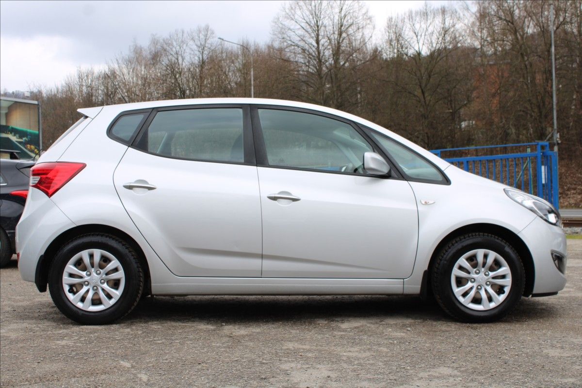 Hyundai ix20, 1,4 CVVT  NOVÉ V ČR,1.MAJITEL - fotka 4