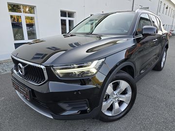 T4 2,0 140kW MOMENTUM LED NAVI