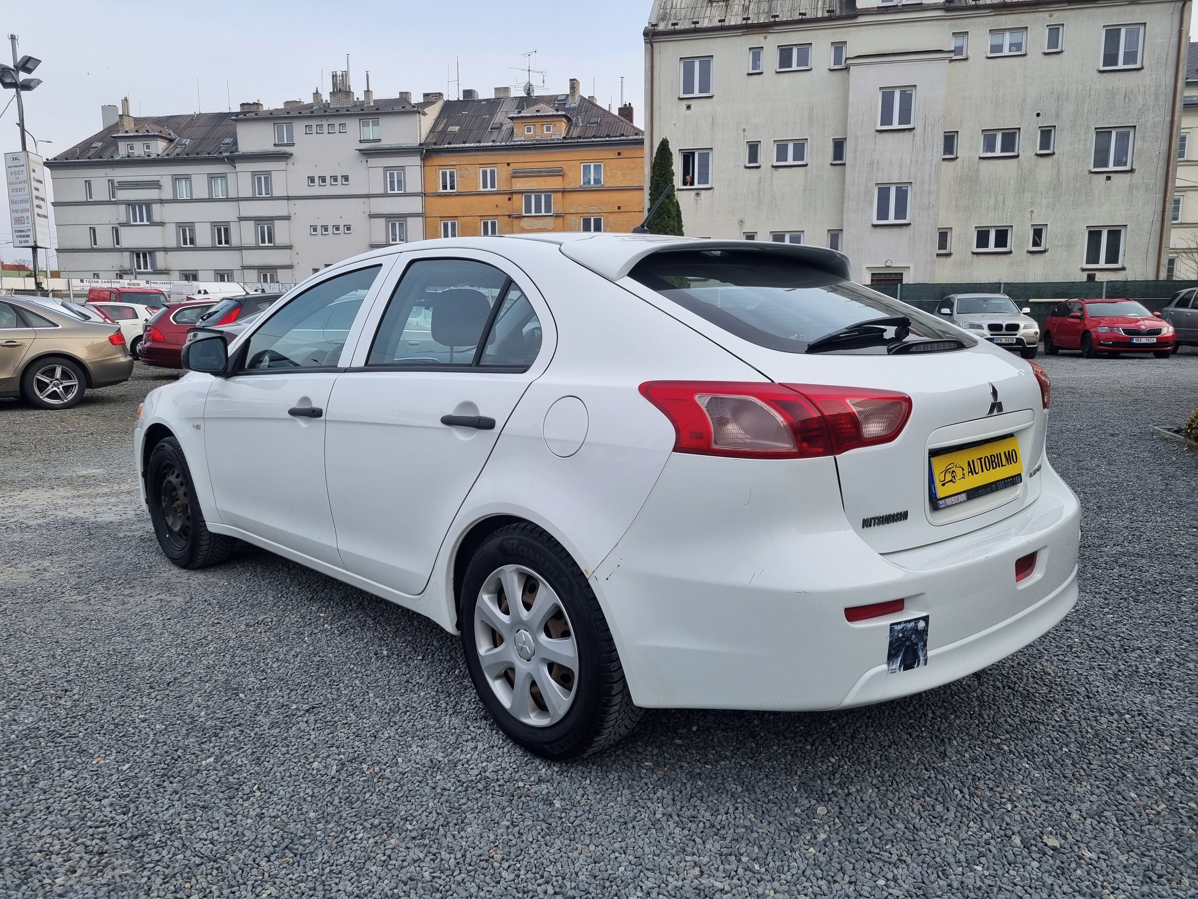 Mitsubishi Lancer, 1.6 86KW Klima - fotka 3