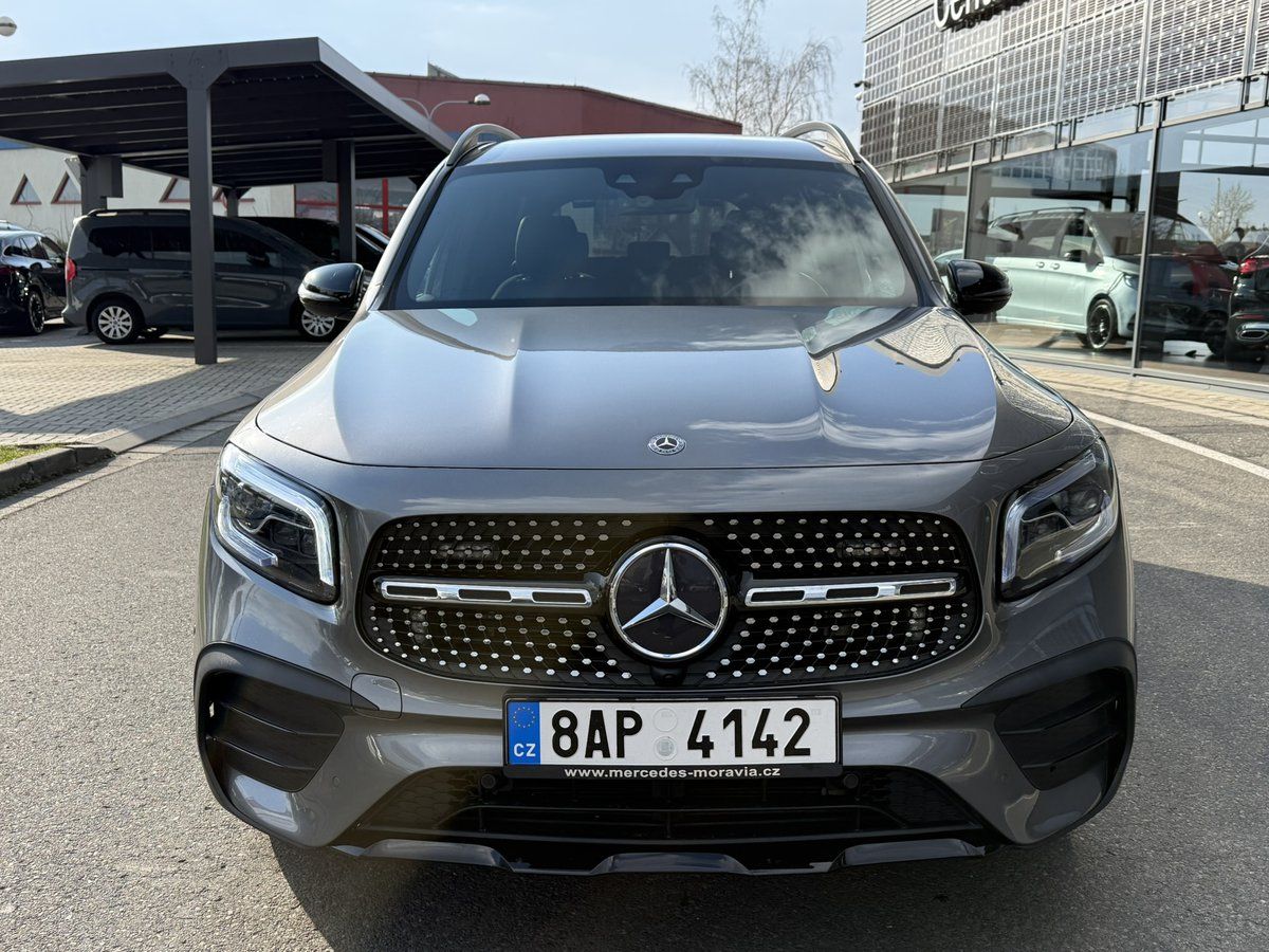 Mercedes-Benz GLB, 220 d 4MATIC - fotka 2