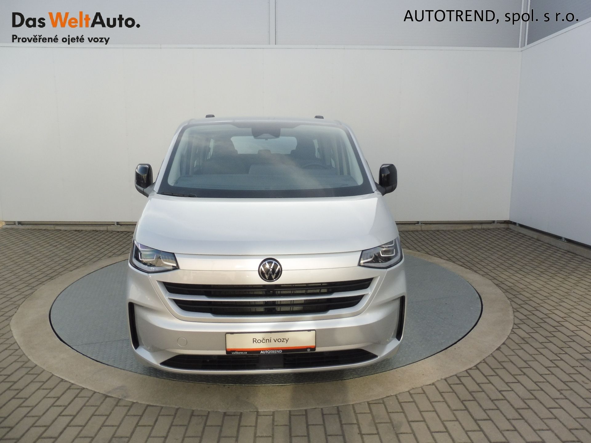 Volkswagen Caravelle, Life DR 2,0 TDI 110kW 8AT - fotka 4