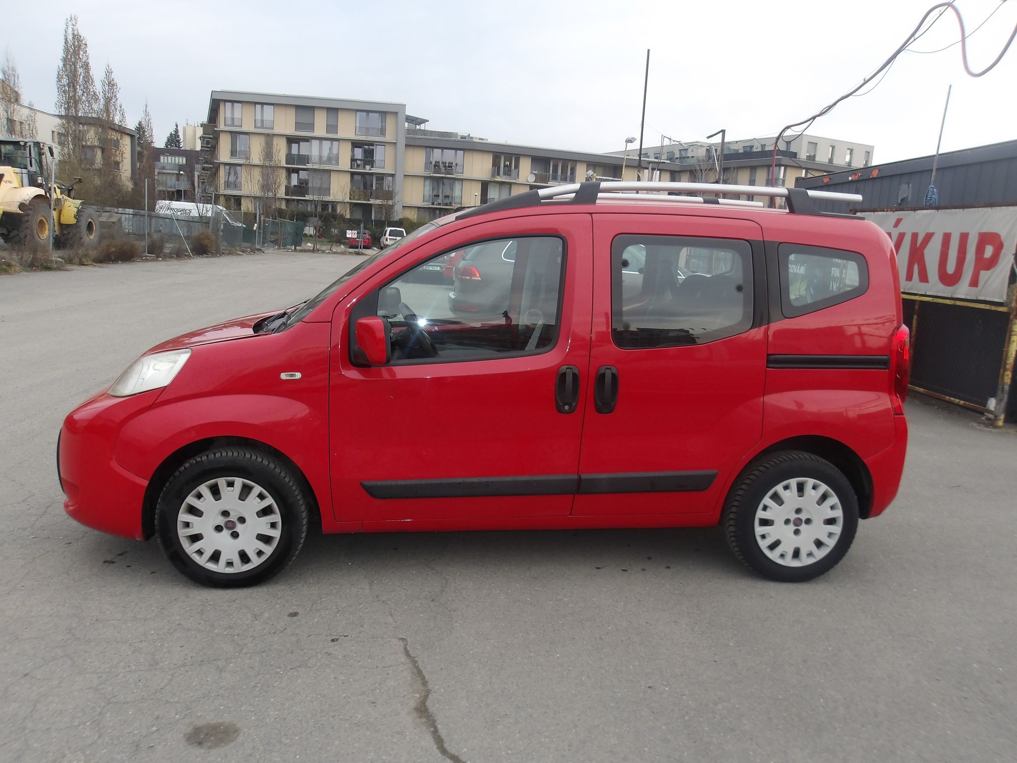 Fiat Qubo, 1,4i ČR 1.MAJITELKA !!! - fotka 2