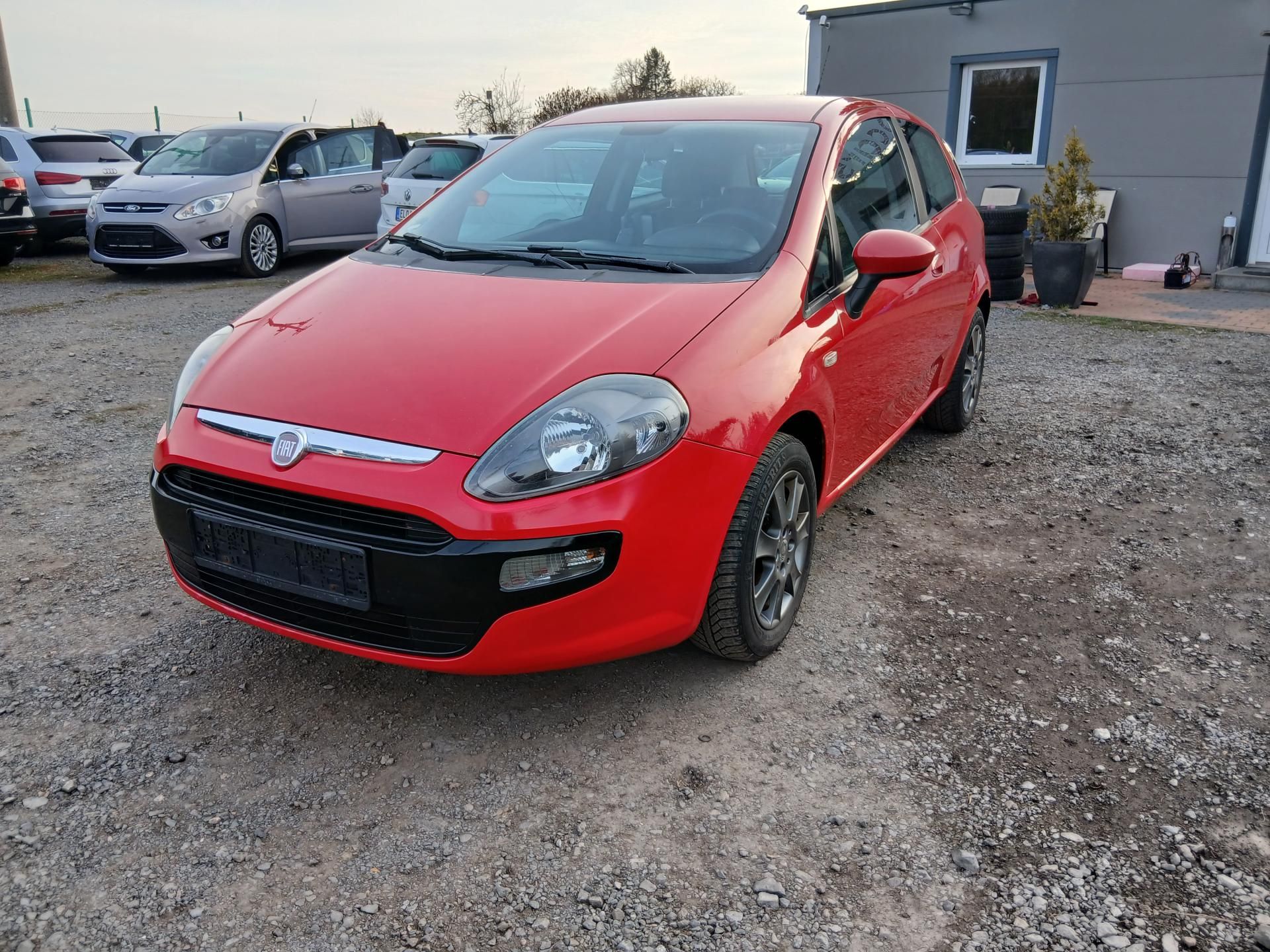 Fiat Punto, 1.2i, ALU, klima - fotka 2