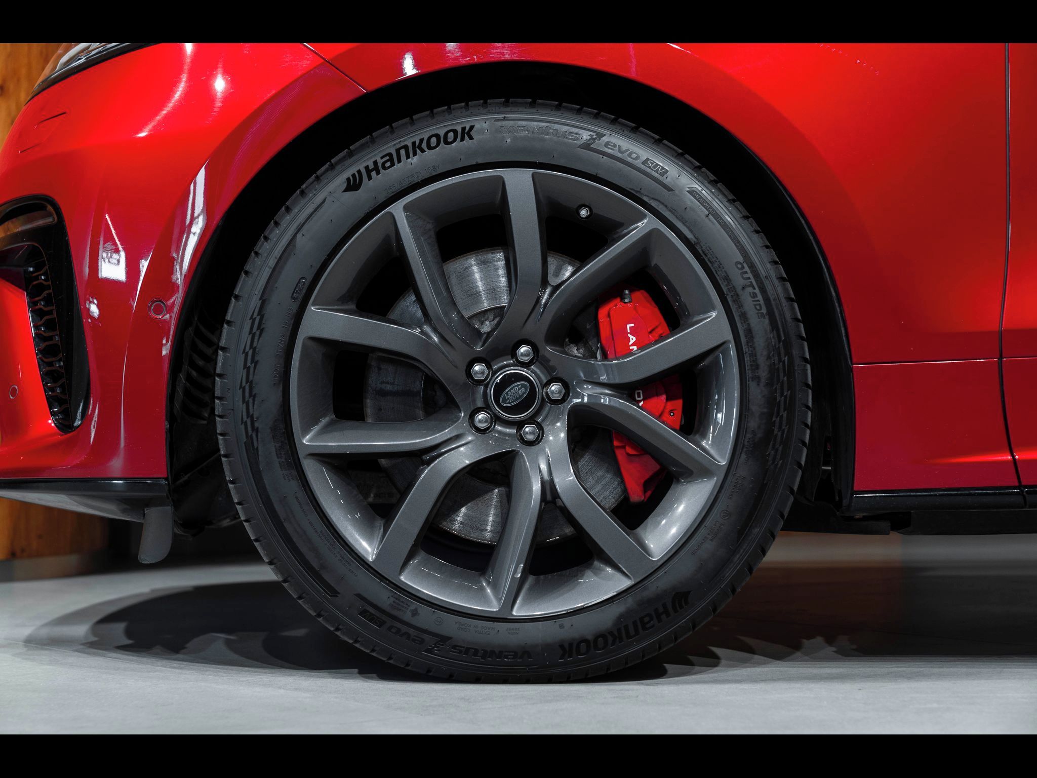 Land Rover Range Rover Velar - fotka 3