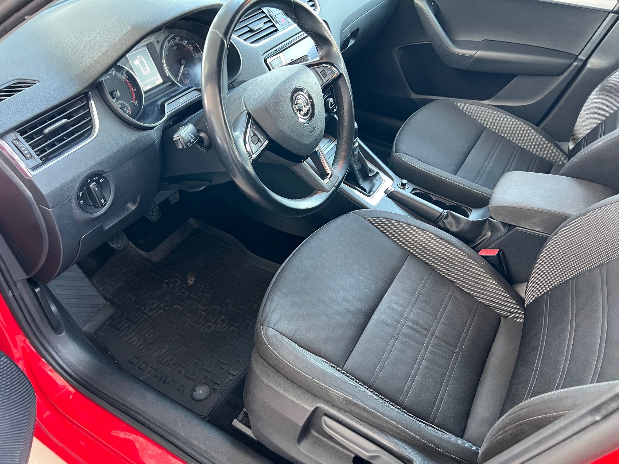 Škoda Octavia, Ambition  1,5TSI 110kW - fotka 5