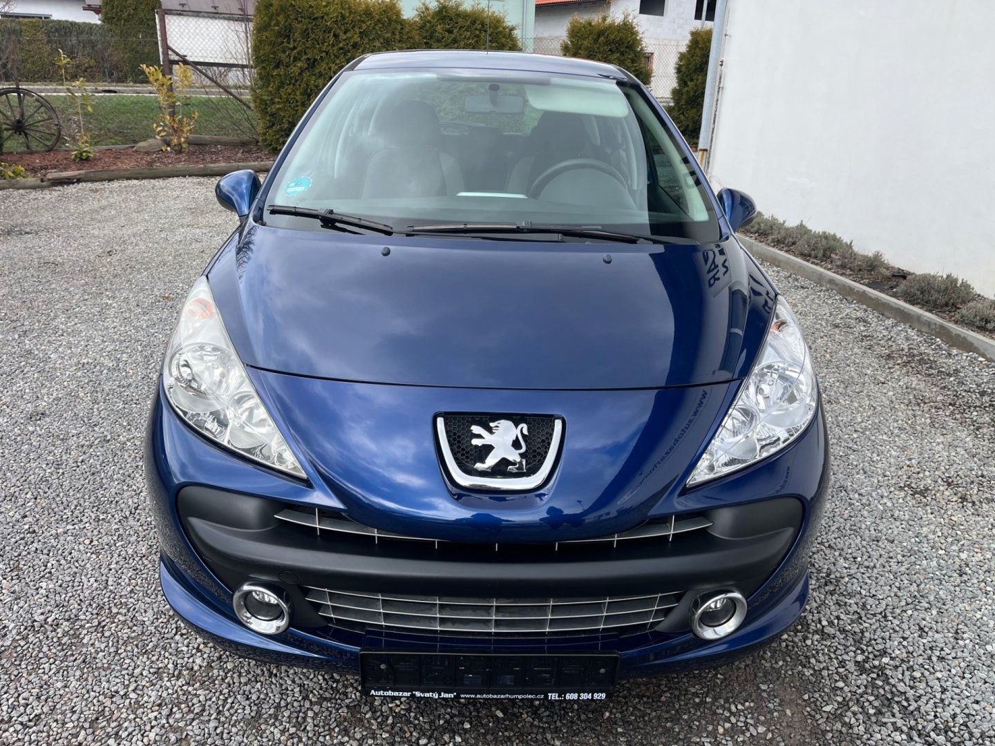 Peugeot 207, 1.4 i 54 Kw Velmi pěkná - fotka 6