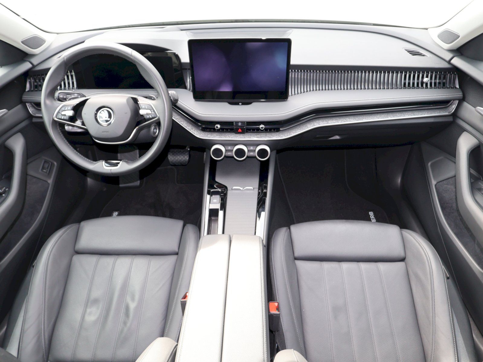 Škoda Superb, Selection 4x4 DSG 2.0TDI 142kW - fotka 5