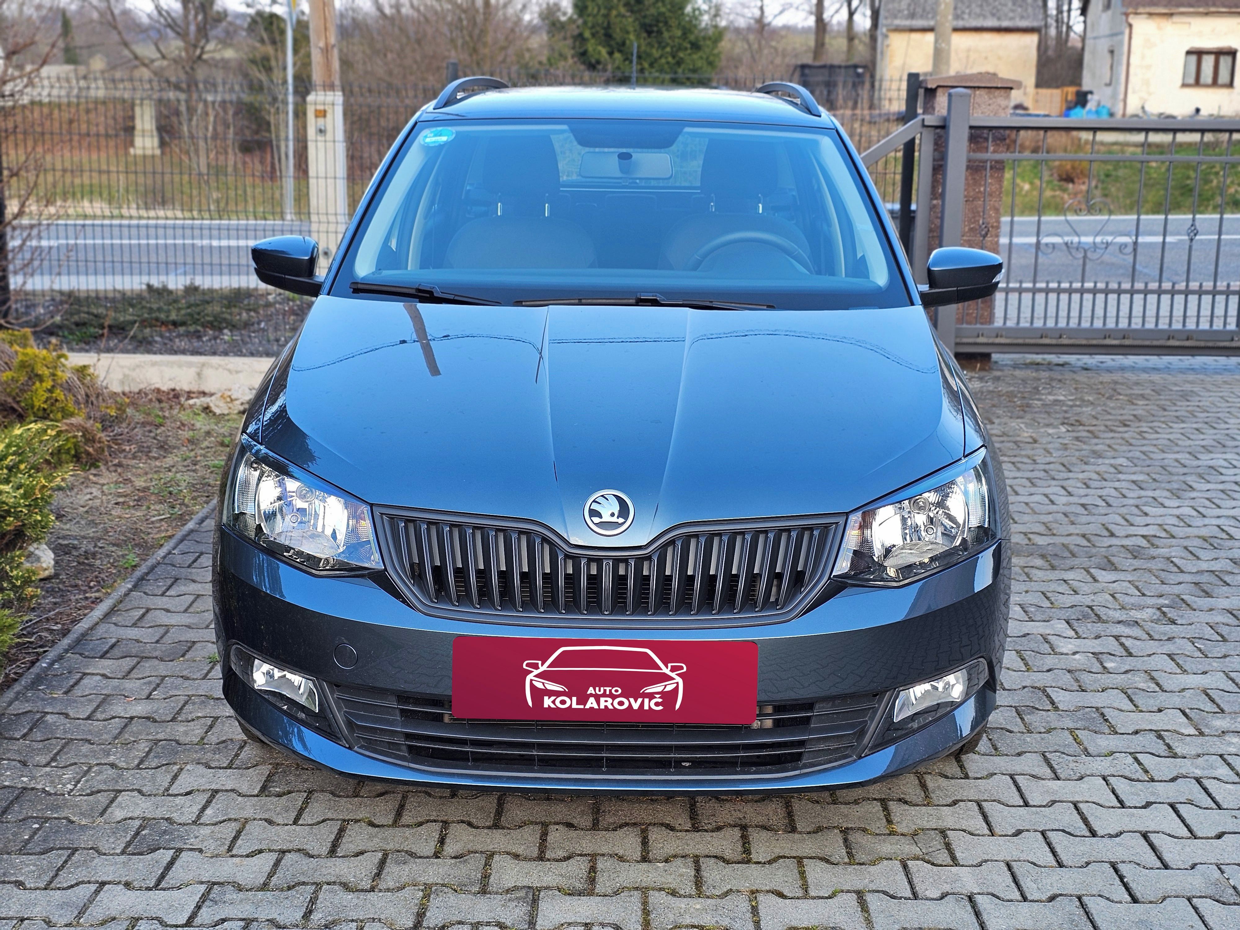 Škoda Fabia, 1.0 MPi Combi Cool Plus - fotka 2