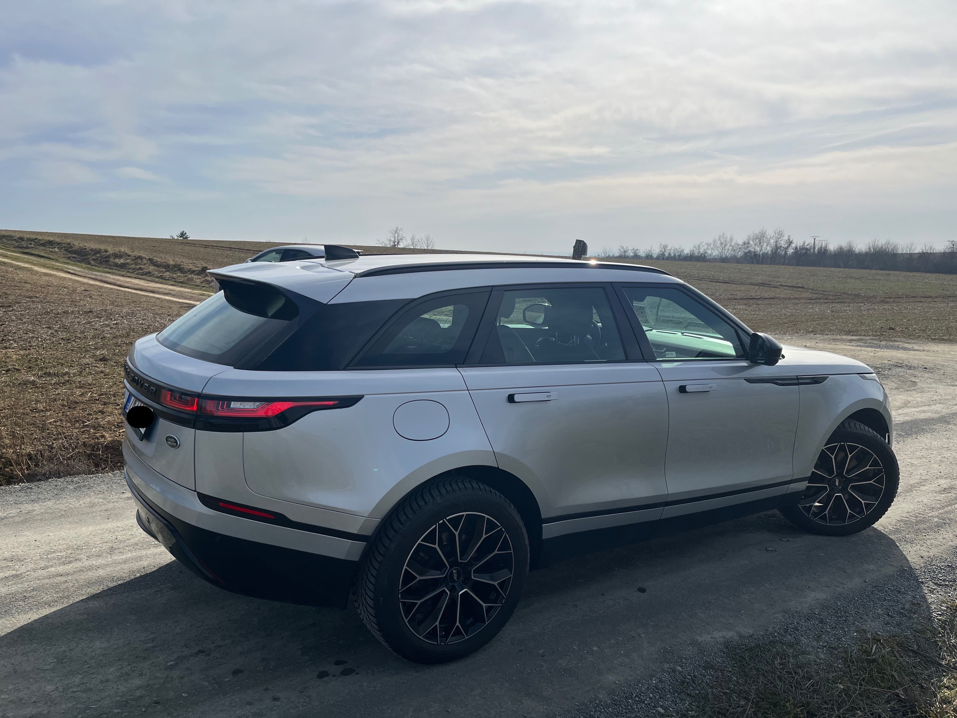 Land Rover Range Rover Velar, P400 AWD | TOP STAV - fotka 6