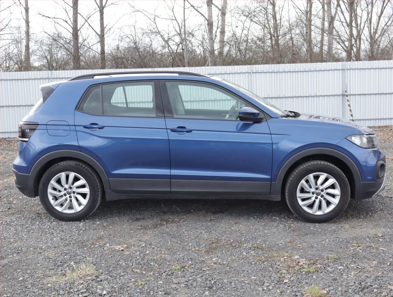 Volkswagen T-Cross, 1.0 TSI, Navi, Vyhř. sedaček - fotka 6