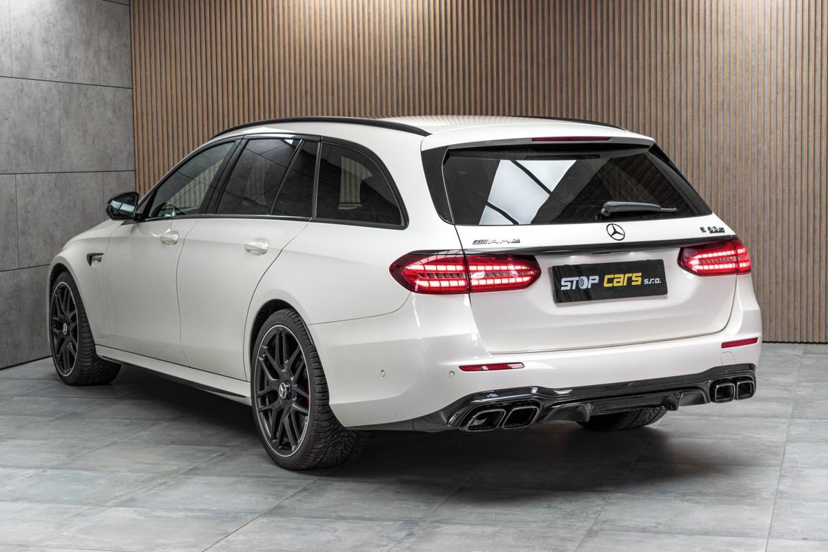 Mercedes-Benz Třídy E, E 63 S 4MATIC+ AMG NIGHT*DPH* - fotka 4