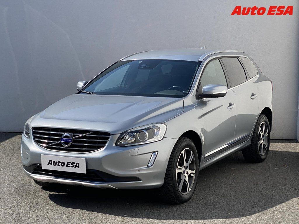 Volvo XC60, 2.4 D5 4x4,AT - fotka 3