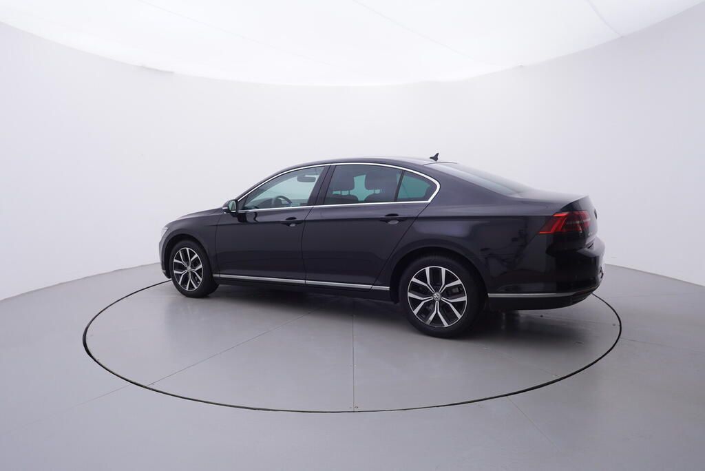 Volkswagen Passat, Highline 2.0 TDI 110 kW - fotka 3