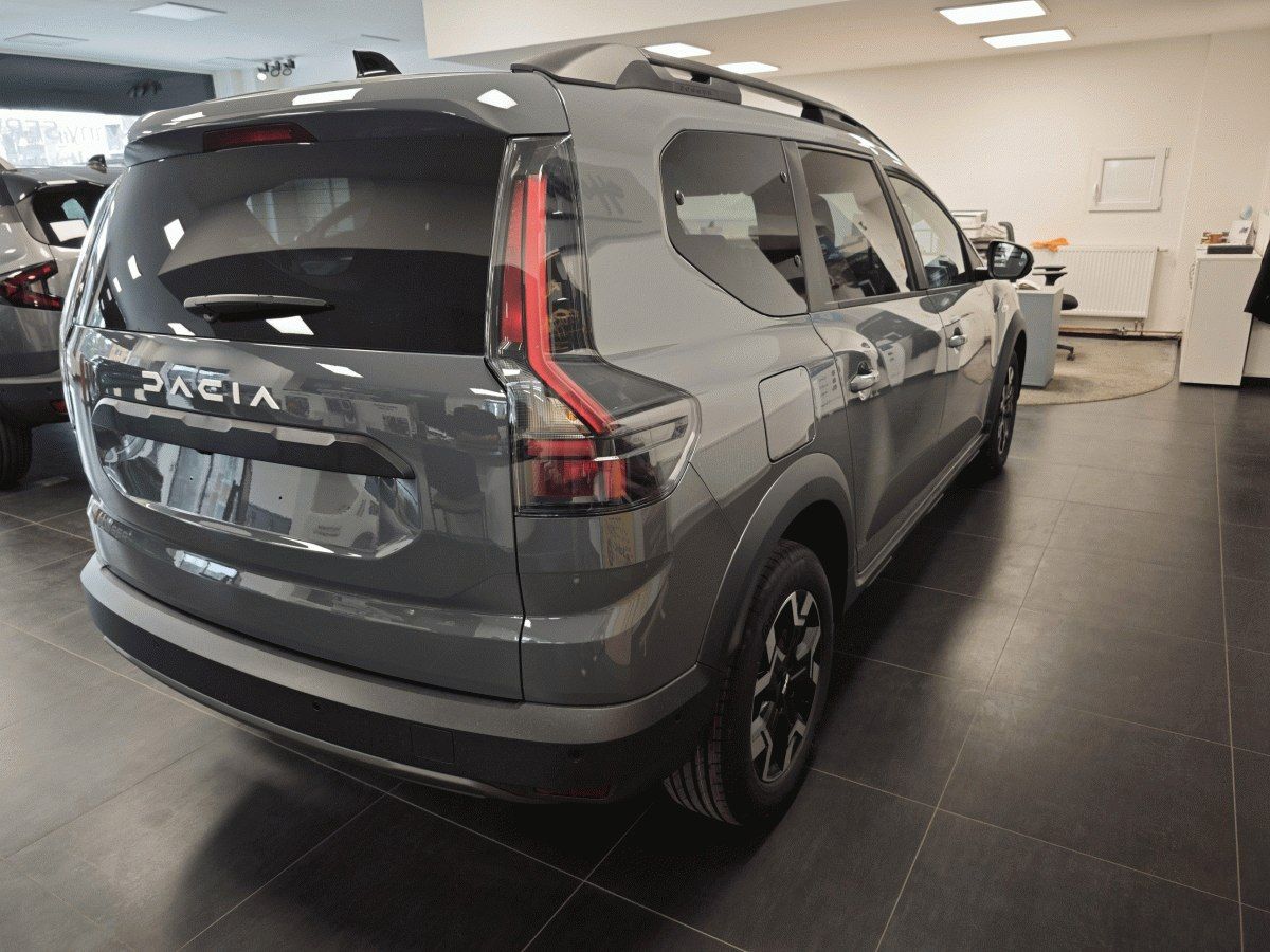 Dacia Jogger, Journey TCe 110 7 míst - fotka 3