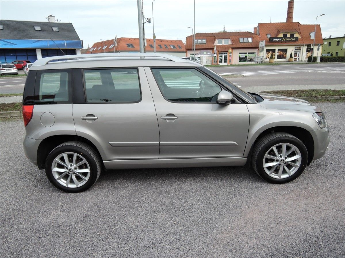 Škoda Yeti, 1,2 TSi DSG Tažné - fotka 5