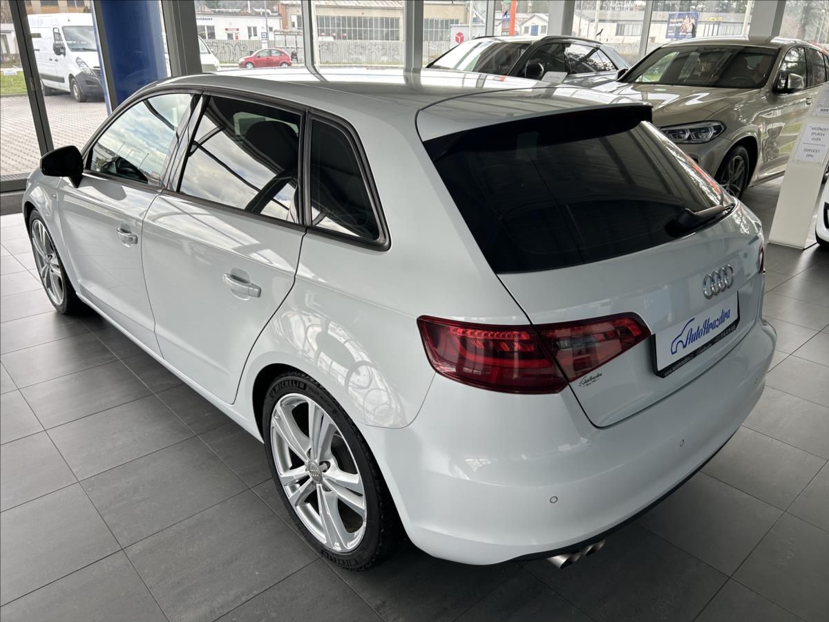 Audi A3, 2,0   TDI 110kW,S-LINE,SPORTBA - fotka 4