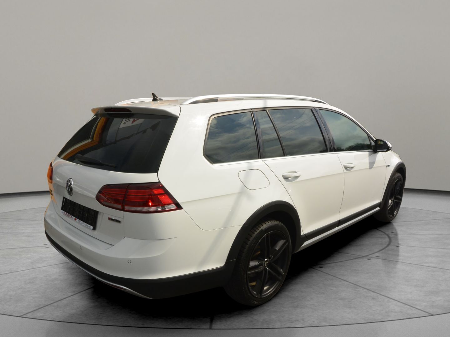Volkswagen Golf, 2.0TDi Alltrack DSG 4x4 DPH - fotka 5