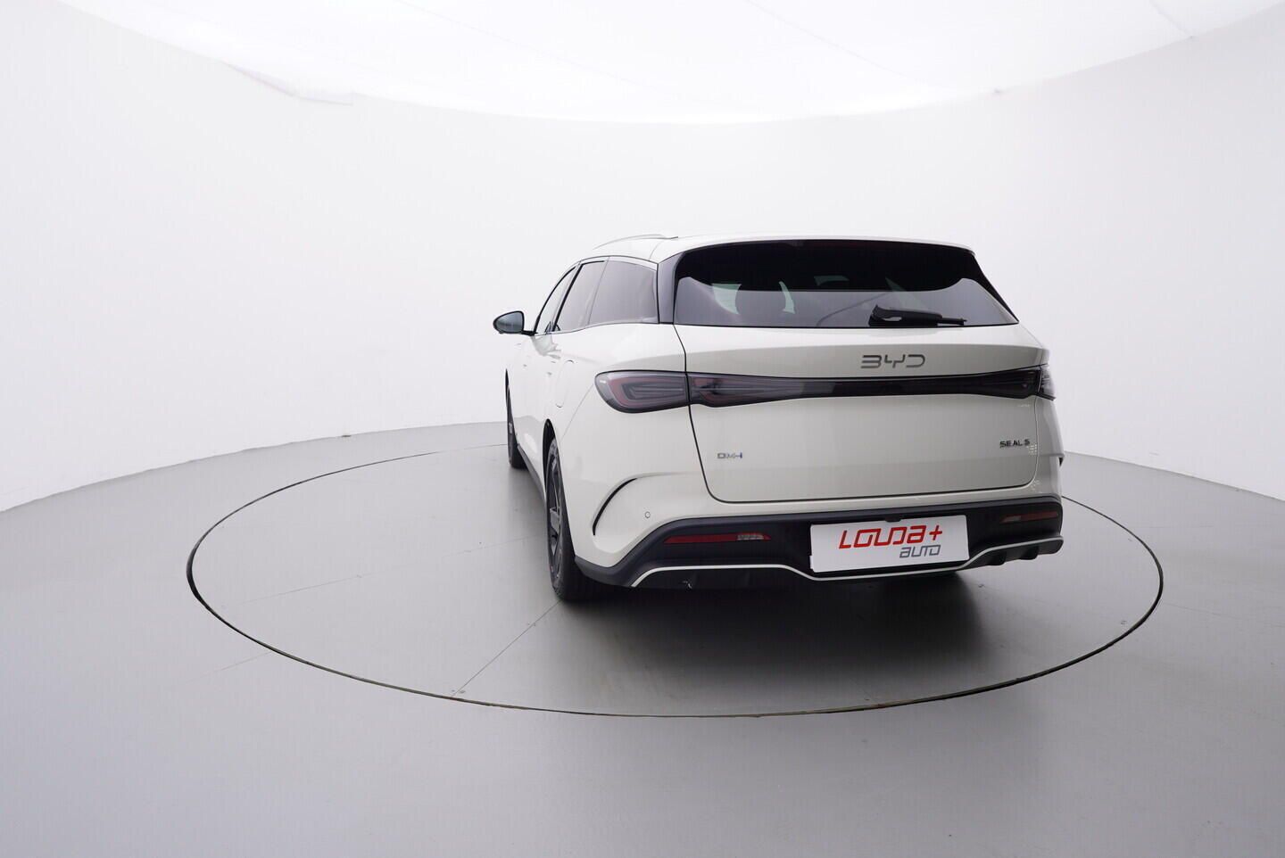 BYD Seal 6, Touring Comfort Lite  15 kW - fotka 4