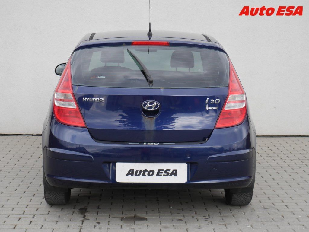 Hyundai i30, 1.4CVVT,ČR,AC - fotka 5