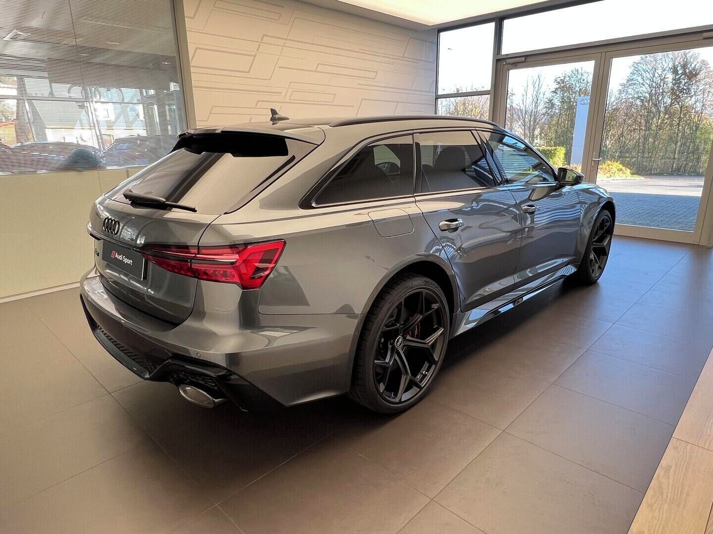 Audi RS6, Avant perf. TFSI quattro 43 kW - fotka 3