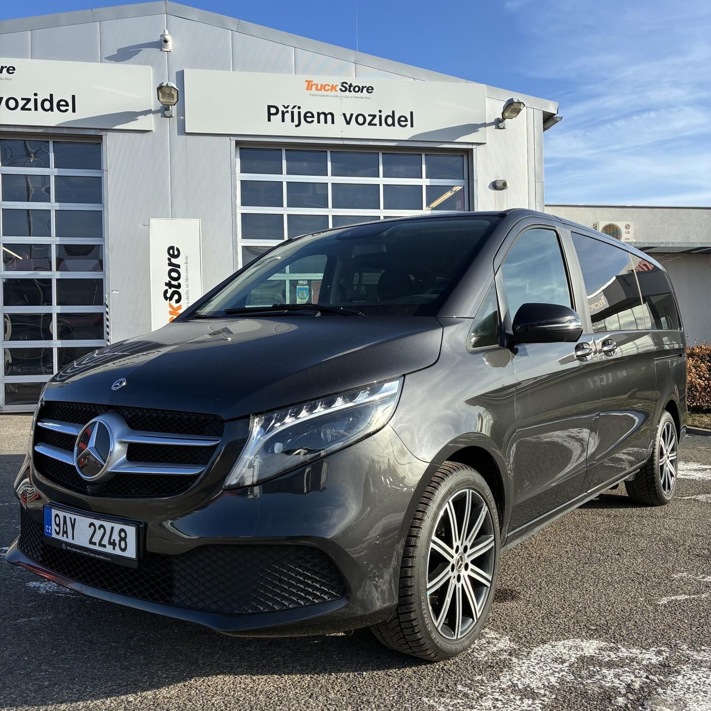 Mercedes-Benz Třídy V, V 300d/L 4MATIC - fotka 3