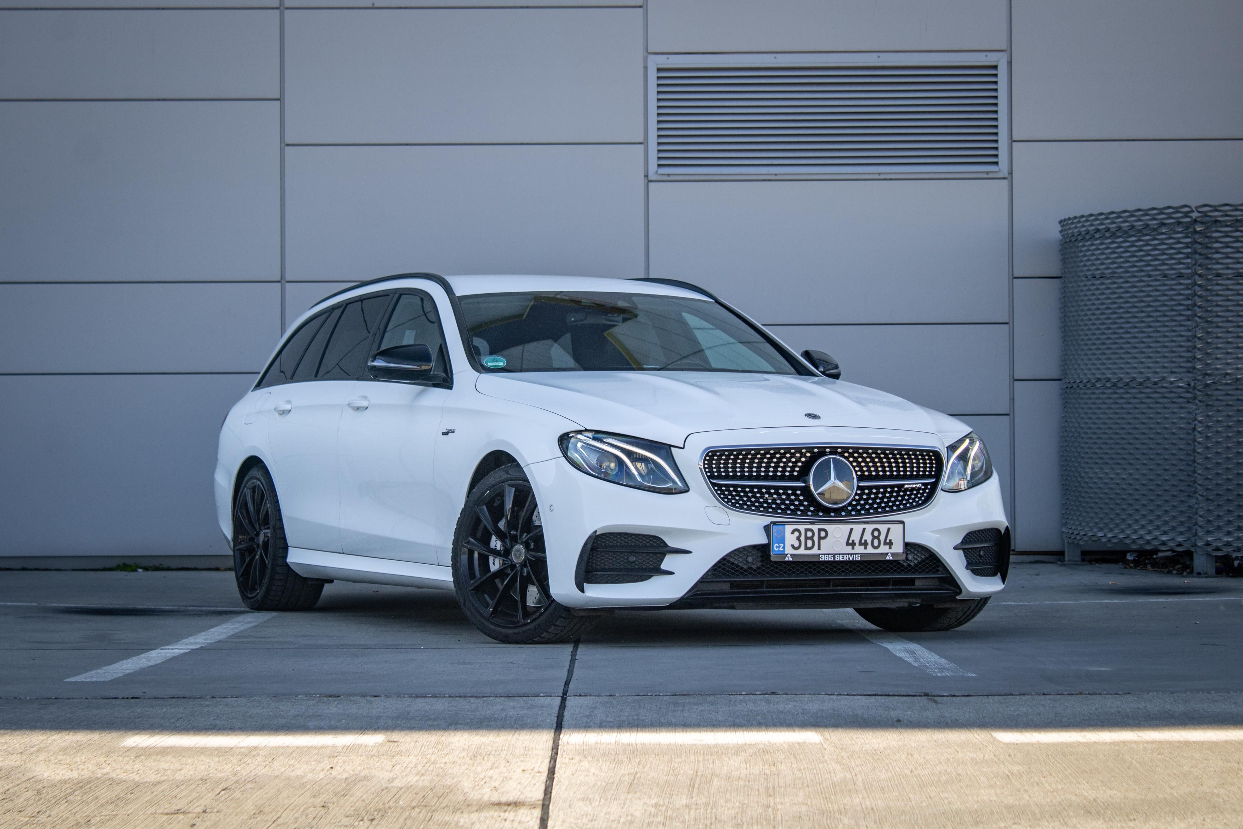 Mercedes-Benz Třídy E, Mercedes-AMG  53 4MATIC+ A/T, - fotka 3