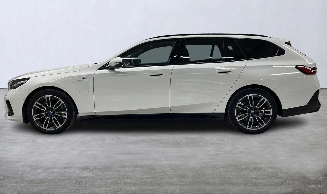 BMW Řada 5, 530e AWD Touring MSport Tažné - fotka 3