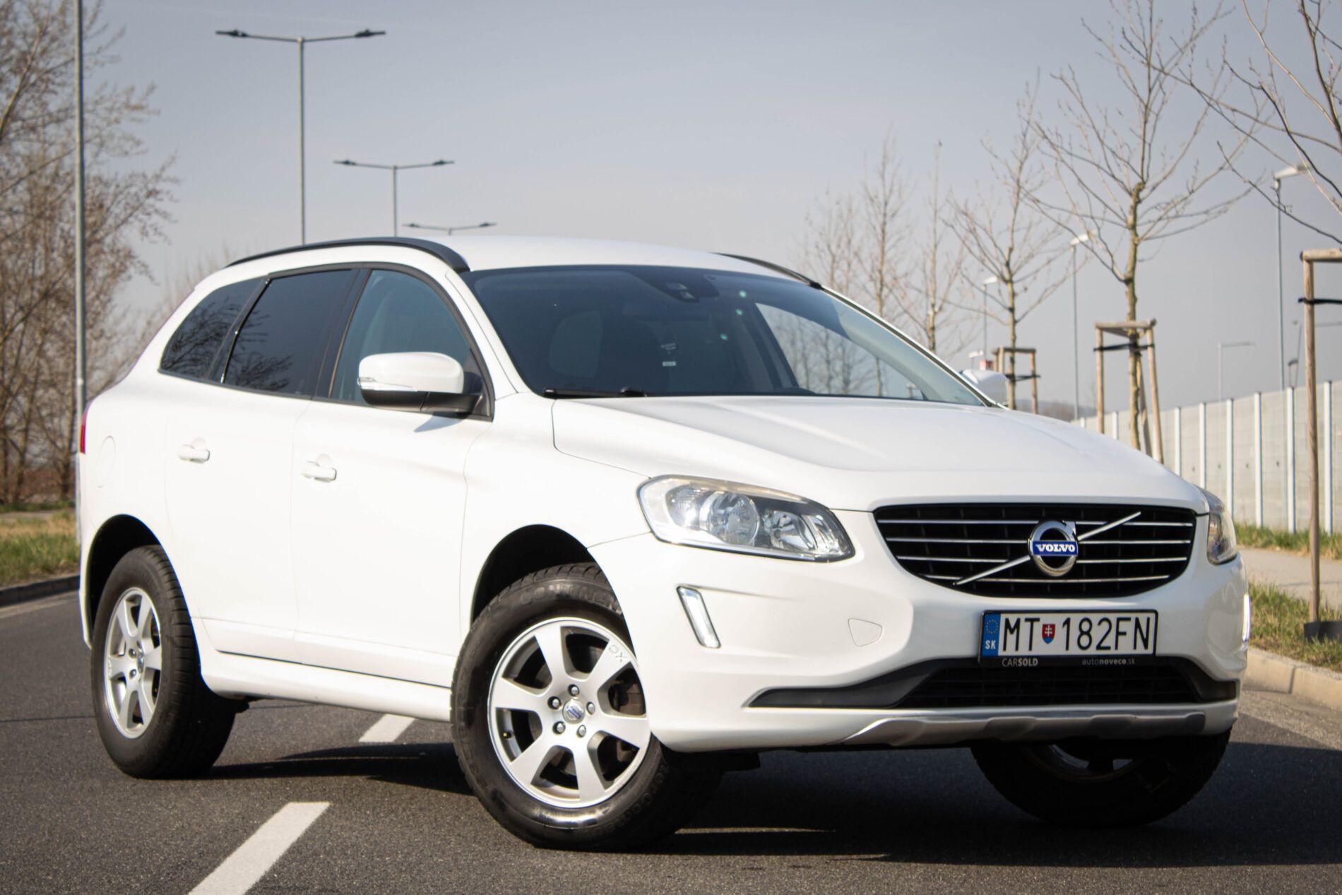 Volvo XC60 - fotka 2