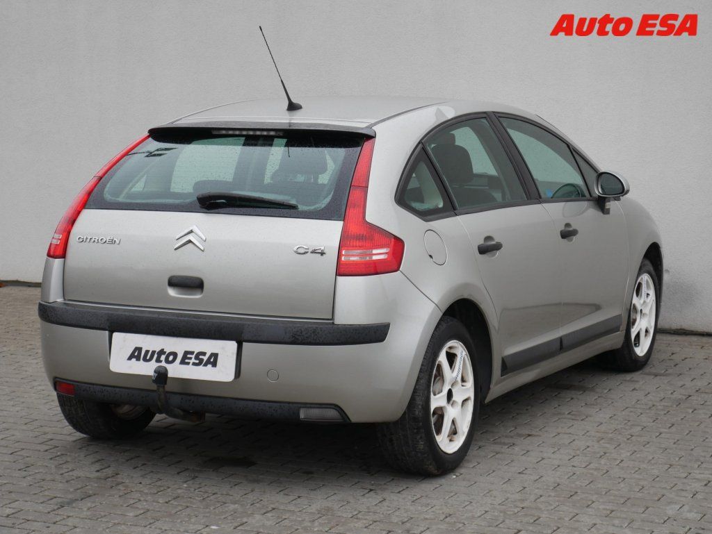 Citroën C4, 1.4i,ČR - fotka 4