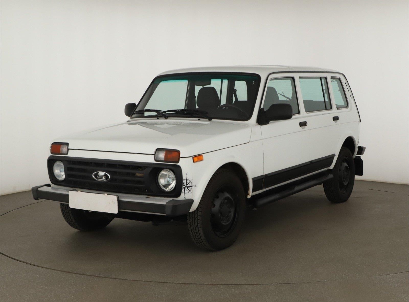 Lada Niva, 1.7 i, Urban, 4X4, Serv.kniha - fotka 2