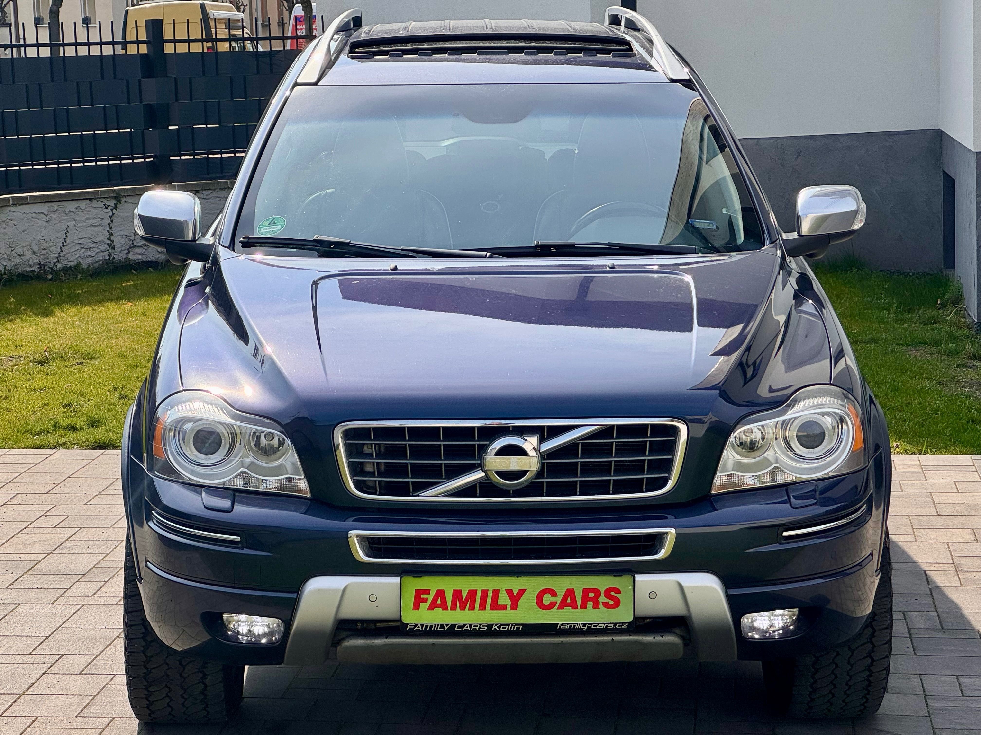 Volvo XC90, D5,147KW,2.MAJ,SERVIS.KN,TOP - fotka 2