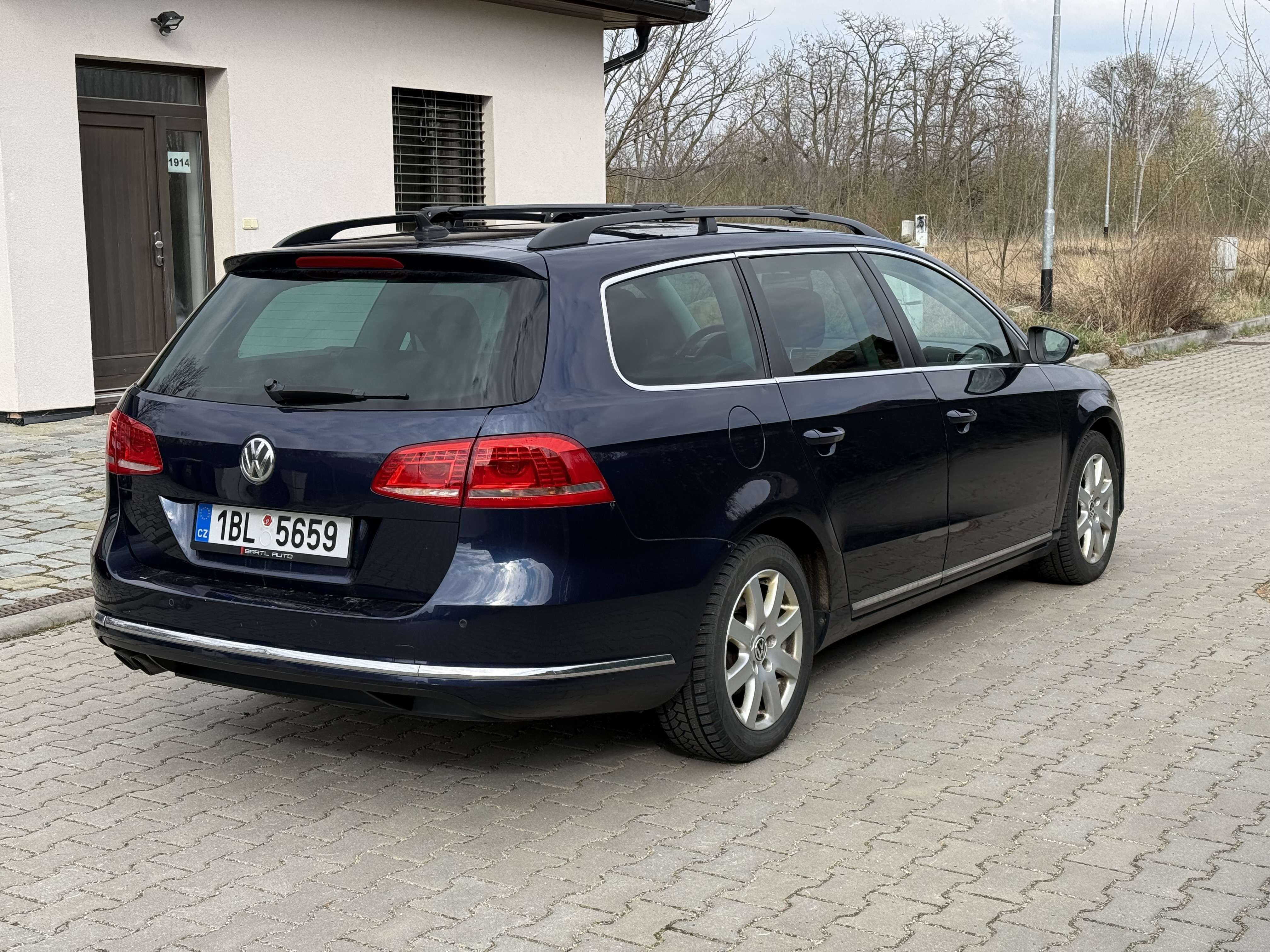 Volkswagen Passat, 2.0TDI Adaptivní tempomat, DPH - fotka 4