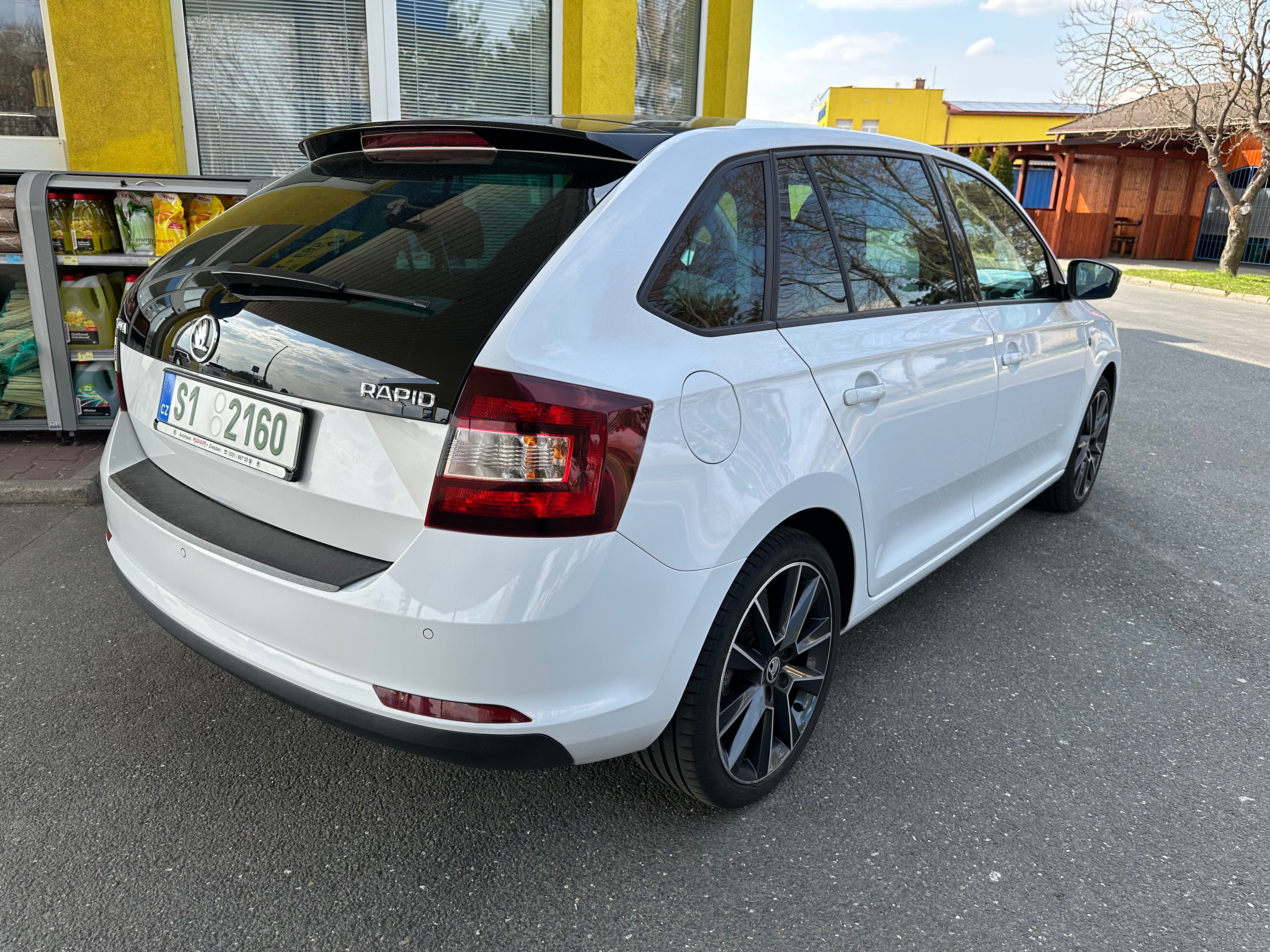 Škoda Rapid, 1,4 TSI DSG Style Plus - fotka 6