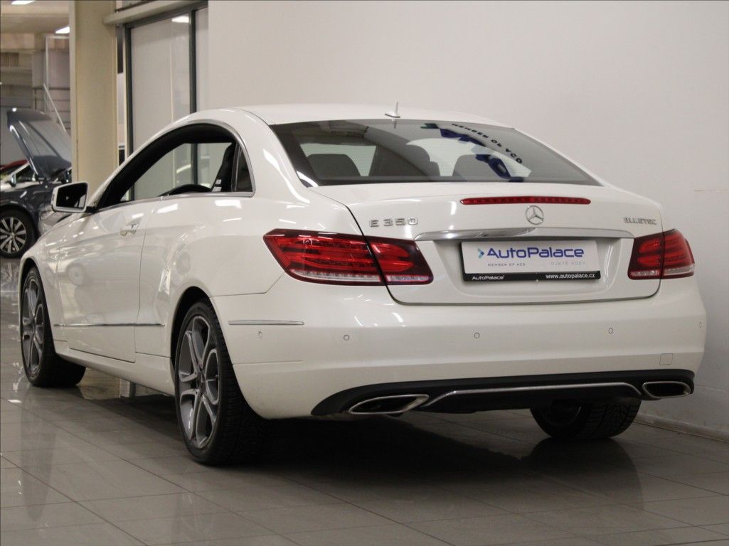 Mercedes-Benz Třídy E, 3,0 350CDI LED 149tkm.ČR - fotka 3