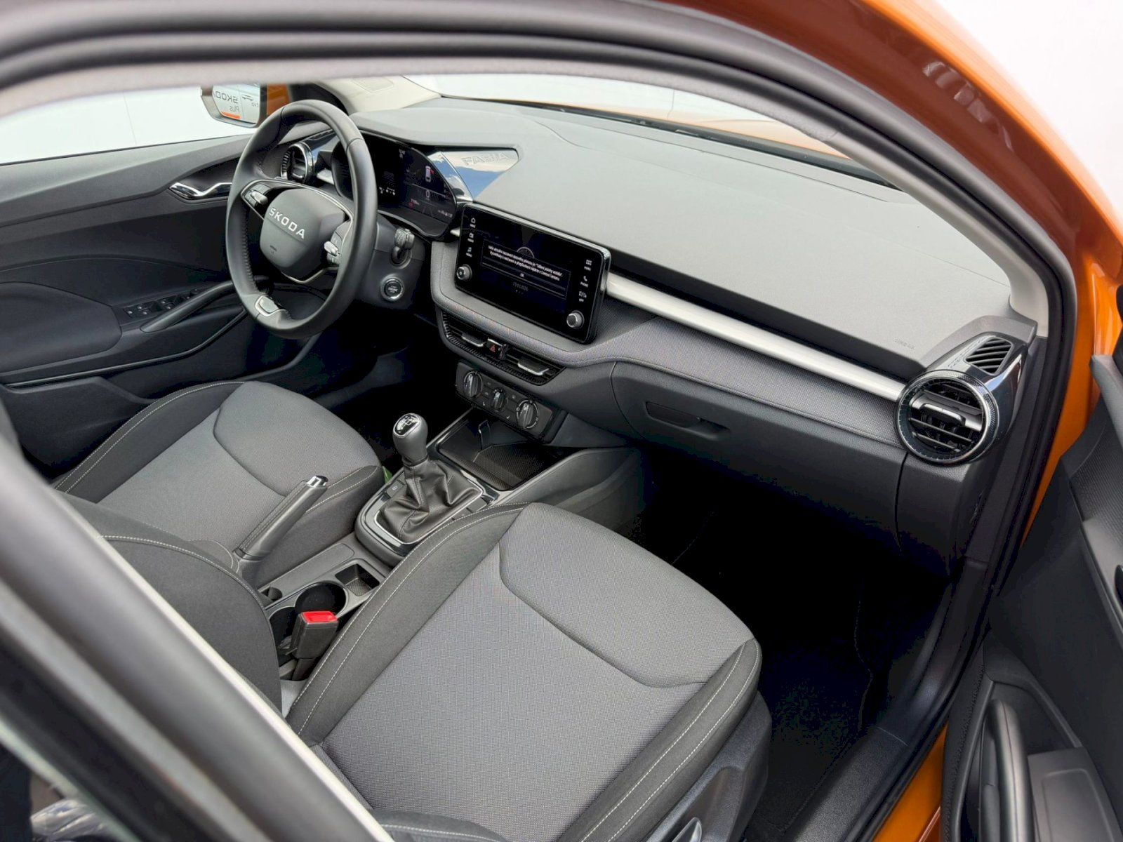 Škoda Fabia, Selection 1,0 MPI 59 kW 5° MP - fotka 6
