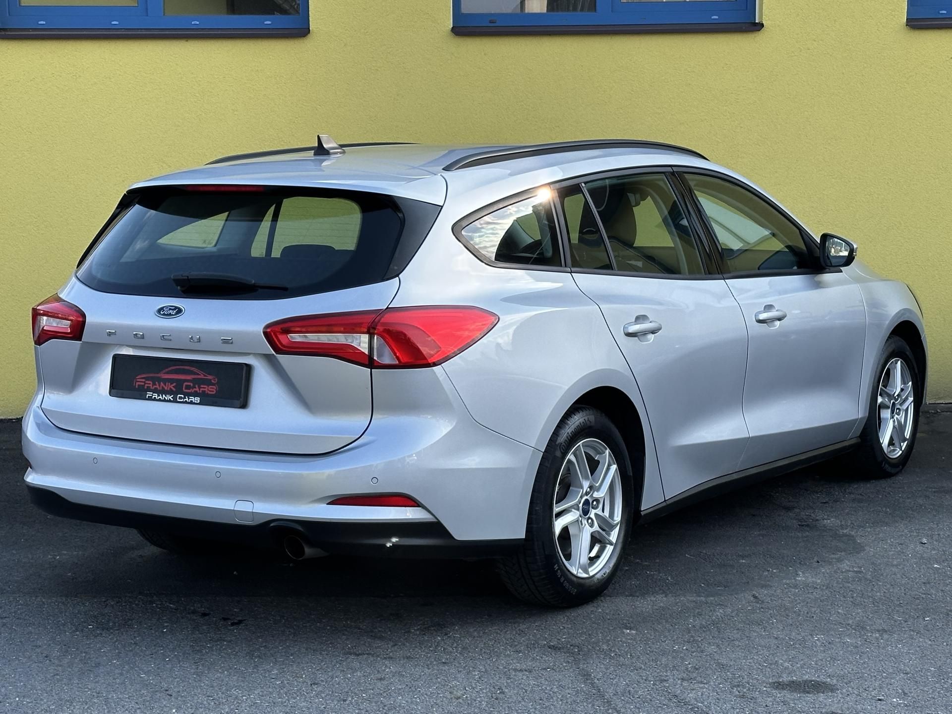 Ford Focus, KOMBI 1.0/74kW * 1.Maj *LED* - fotka 4