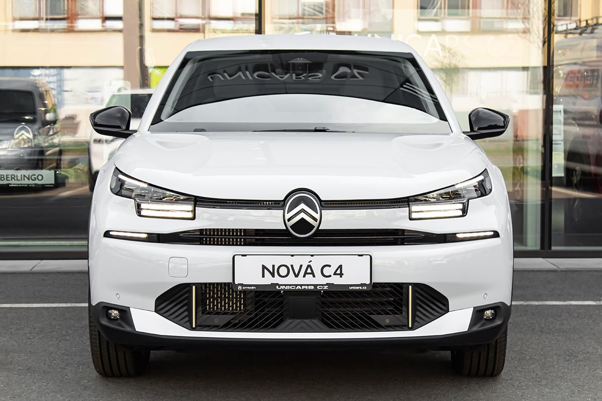 Citroën C4, 1,2 MAX 130k Automat + ZIMA - fotka 2
