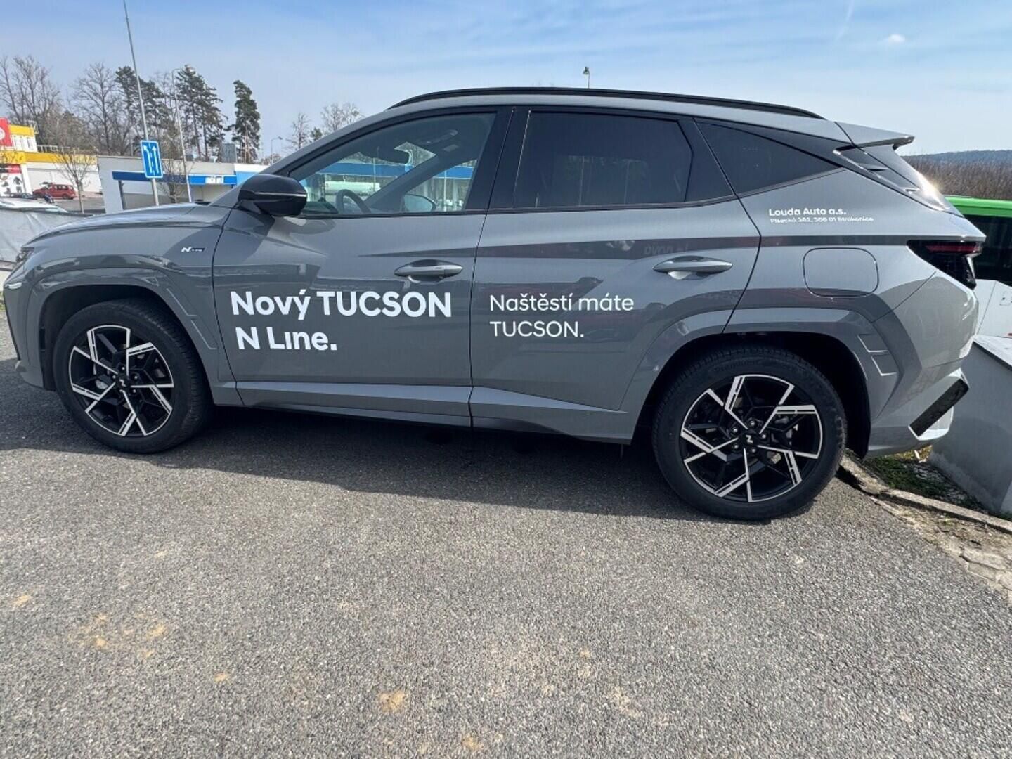 Hyundai Tucson, NX4 N Line Style 1,6 T-GDI 118 - fotka 2