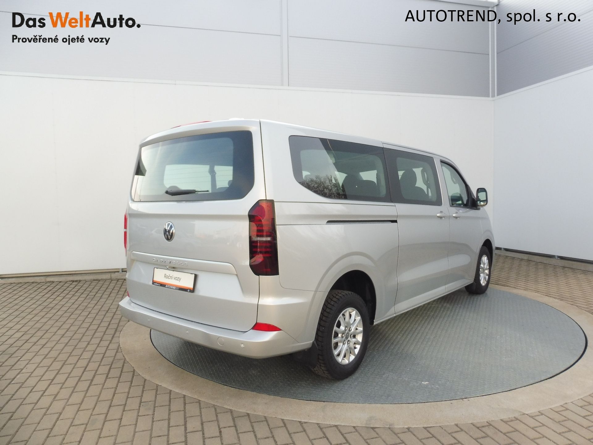 Volkswagen Caravelle, Life DR 2,0 TDI 110kW 8AT - fotka 2