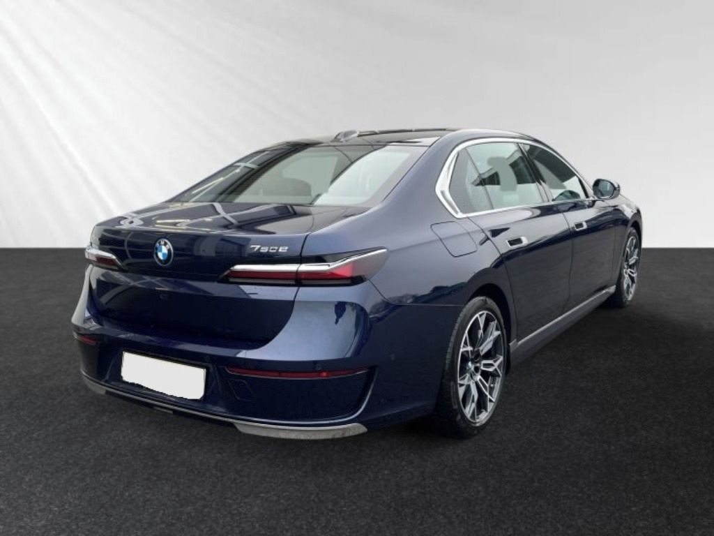 BMW Řada 7, 750 e xDrive*Kůže*360° kamera* - fotka 2
