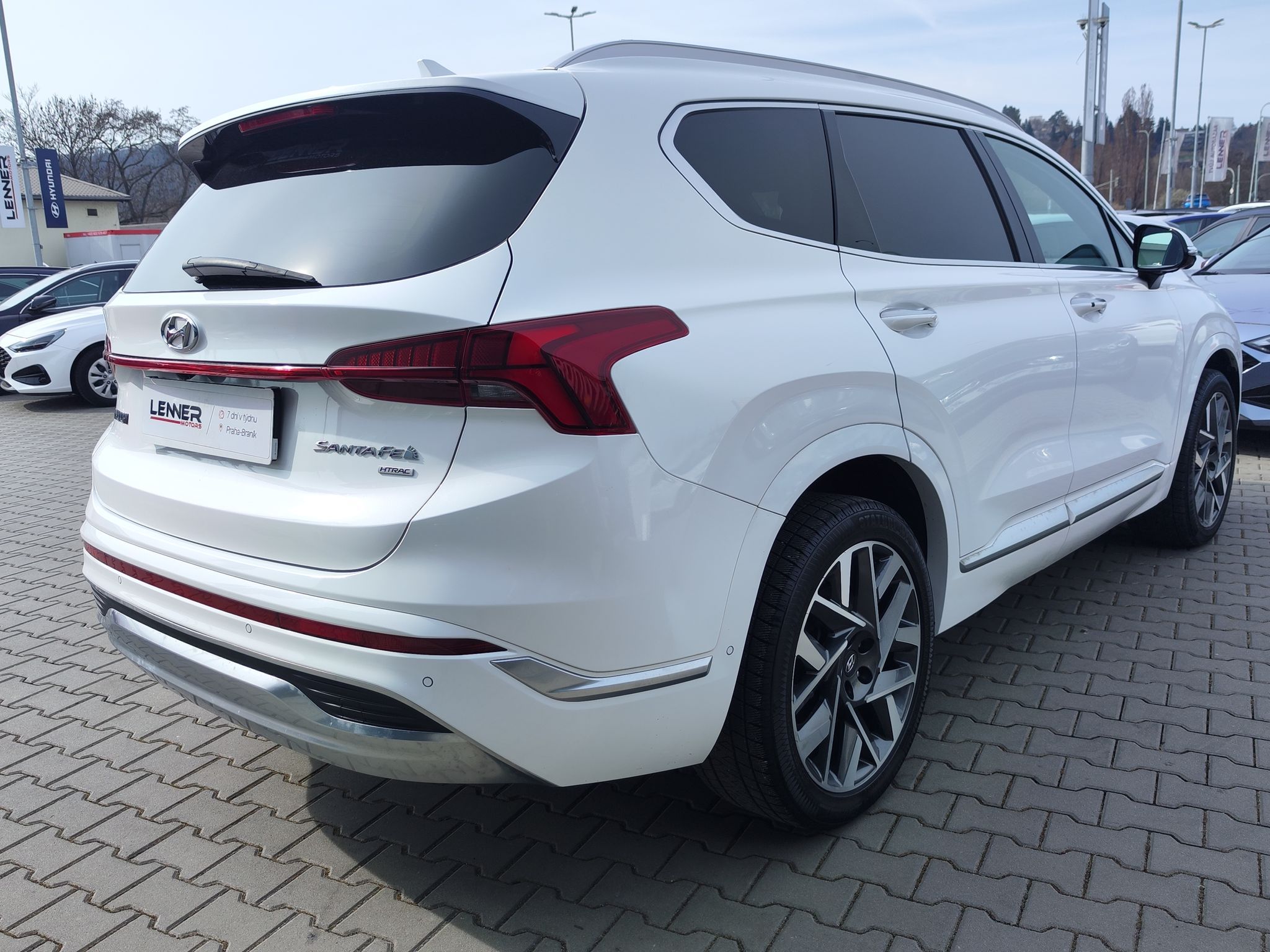 Hyundai Santa Fe, 2.2 CRDi/142kW Luxury PNM DCT - fotka 5
