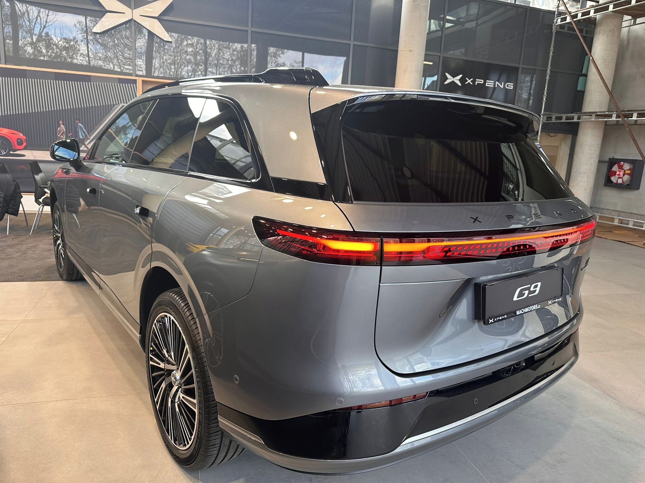 XPENG G9, AWD Performance - fotka 6