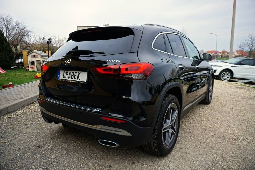 Mercedes-Benz GLA, 4 MATIC 250 165 kW - fotka 4