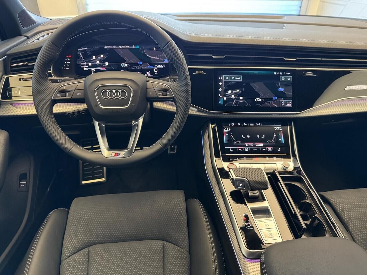 Audi SQ7, SUV V8 TFSI quattro 373 kW - fotka 5