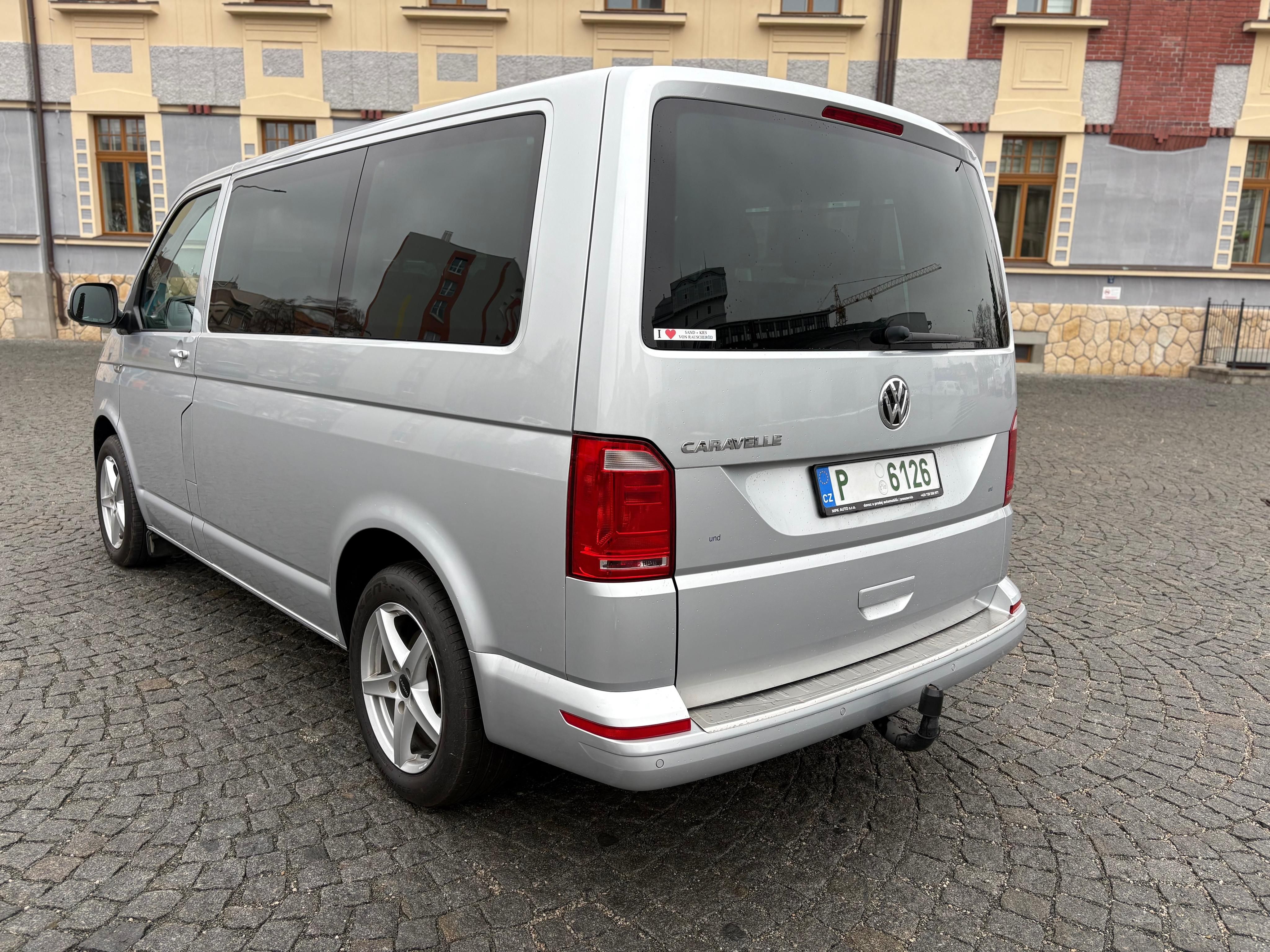 Volkswagen Caravelle, 2.0TDi 110kw DSG 9 míst - fotka 6