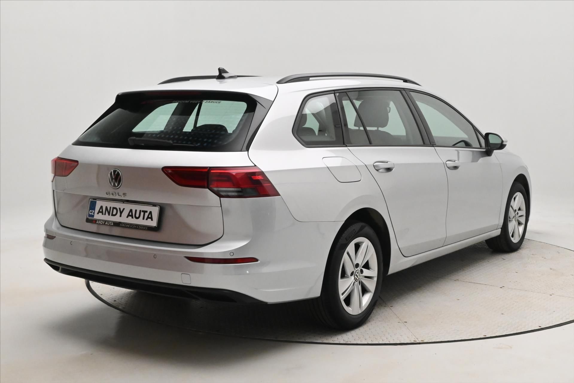Volkswagen Golf, 2,0 TDI 85 kW DSG Life Záruka - fotka 5