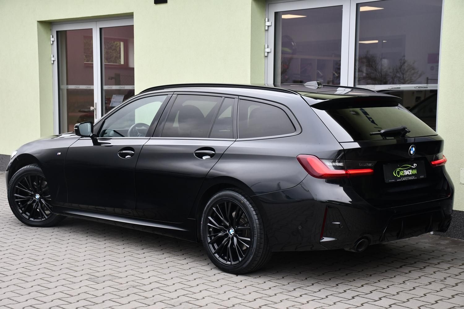 BMW Řada 3, 320D xDrive M-SPORT ČR 1.M - fotka 3